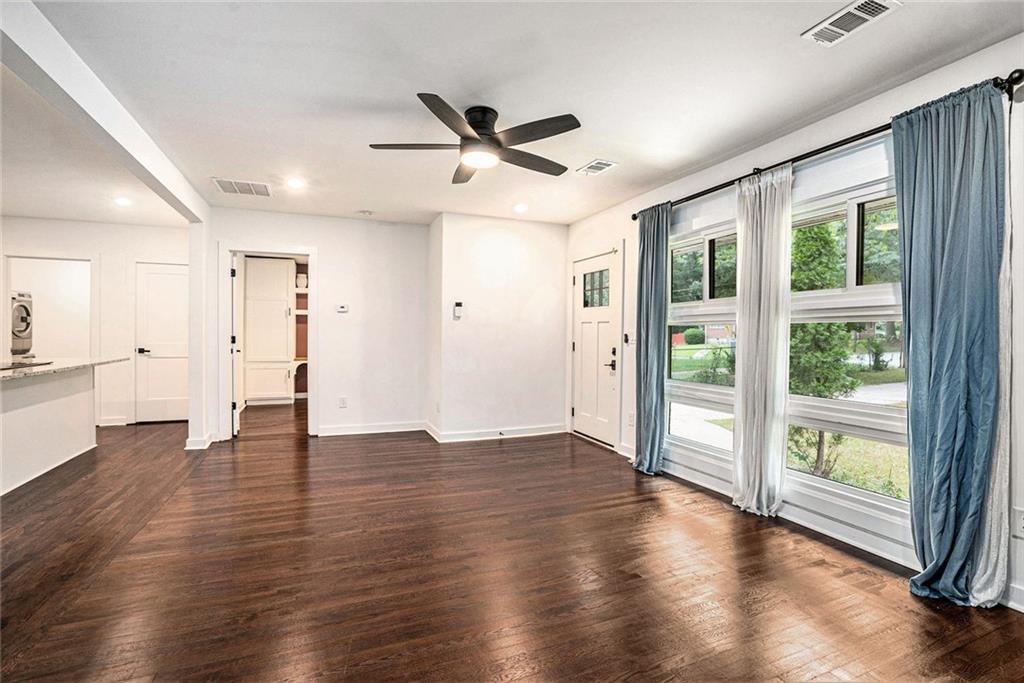 2324 Ousley Court Decatur, GA 30032 - Photo 9 of 25