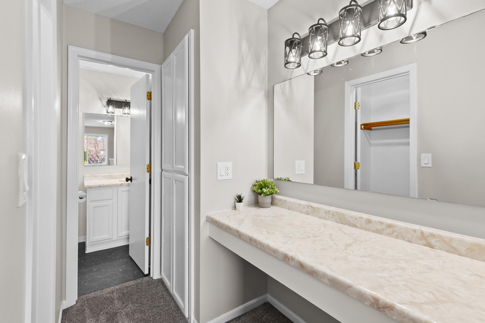 643 Roundhouse Street Shakopee, MN 55379 - Photo 12 of 15