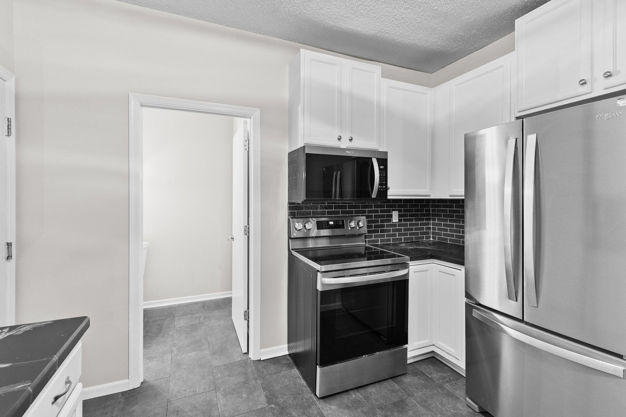 643 Roundhouse Street Shakopee, MN 55379 - Photo 5 of 15