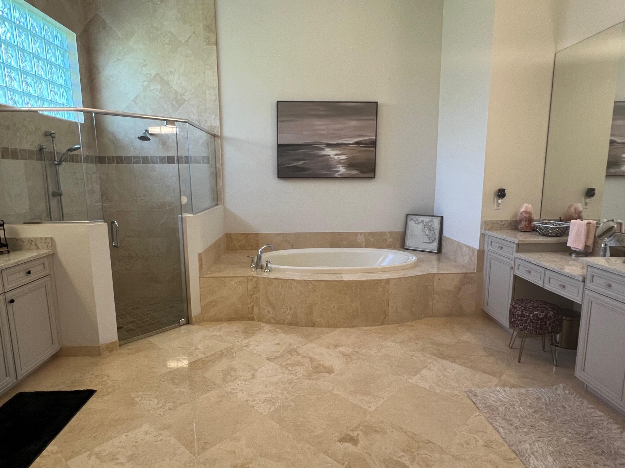 182 Rosalia Court Jupiter, FL 33478 - Photo 8 of 32 Master Bath