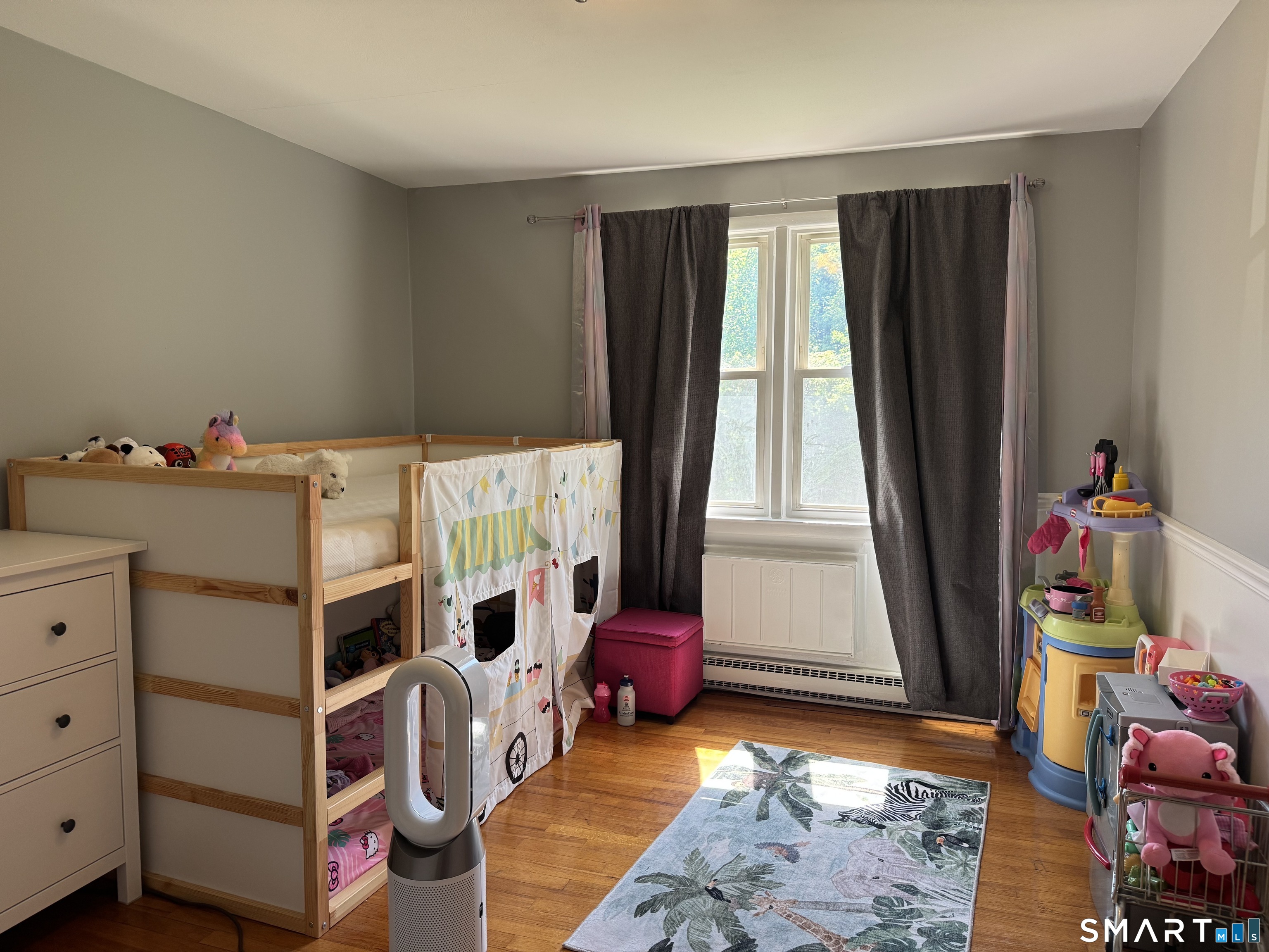 480 Radmere Road, Unit B Cheshire, CT 06410 - Photo 11 of 13 a bed room with a bed and a window
