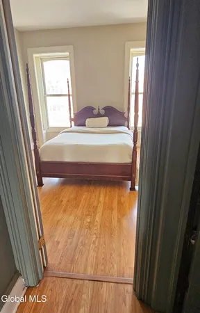 $2,500 | 44 A Clinton Avenue, Unit A, Albany, NY 12210