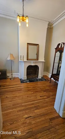 $2,500 | 44 A Clinton Avenue, Unit A, Albany, NY 12210