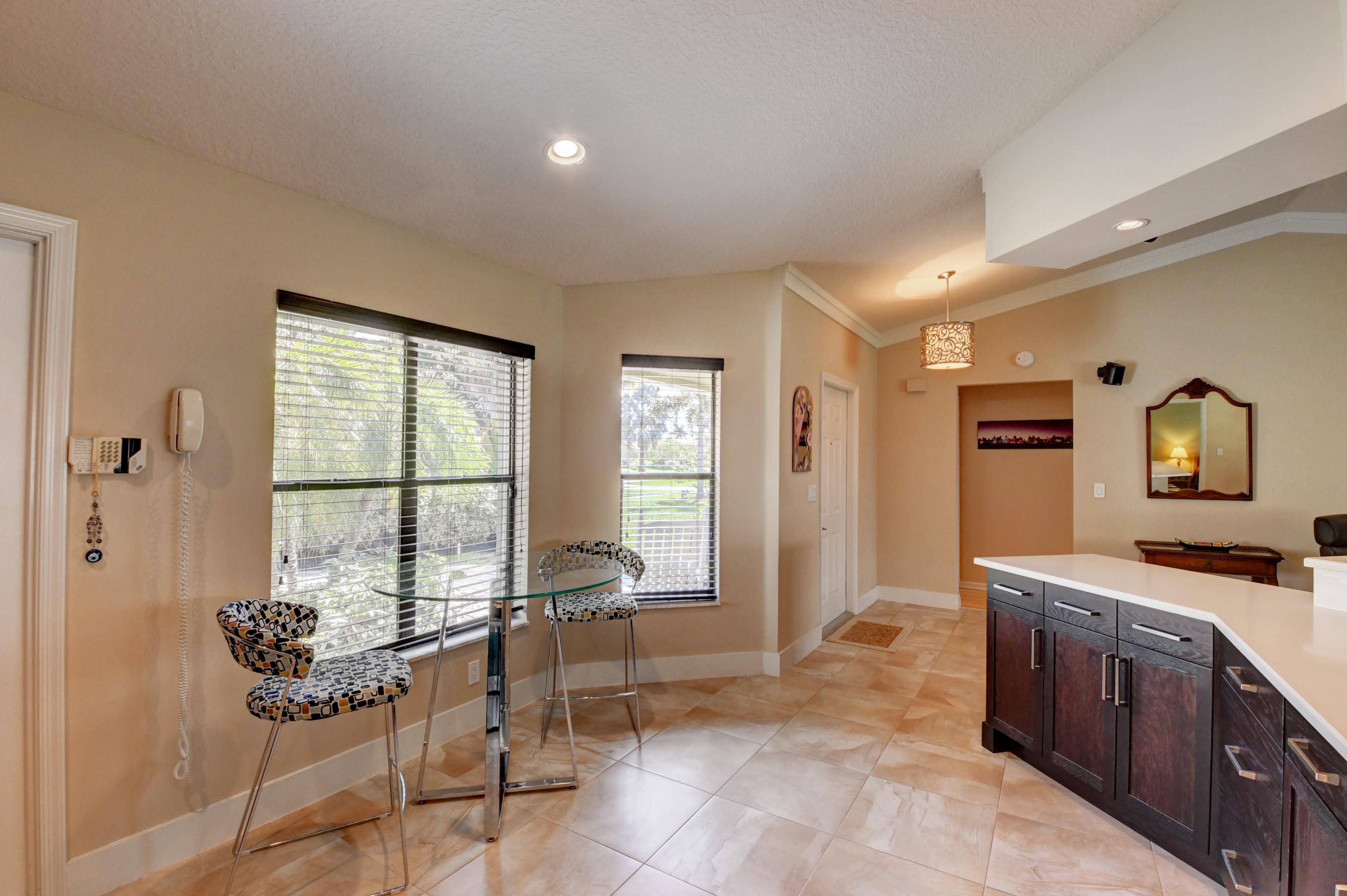 7903 West Country Club Boulevard Boca Raton, FL 33487 - Photo 12 of 32 Breakfast Nook