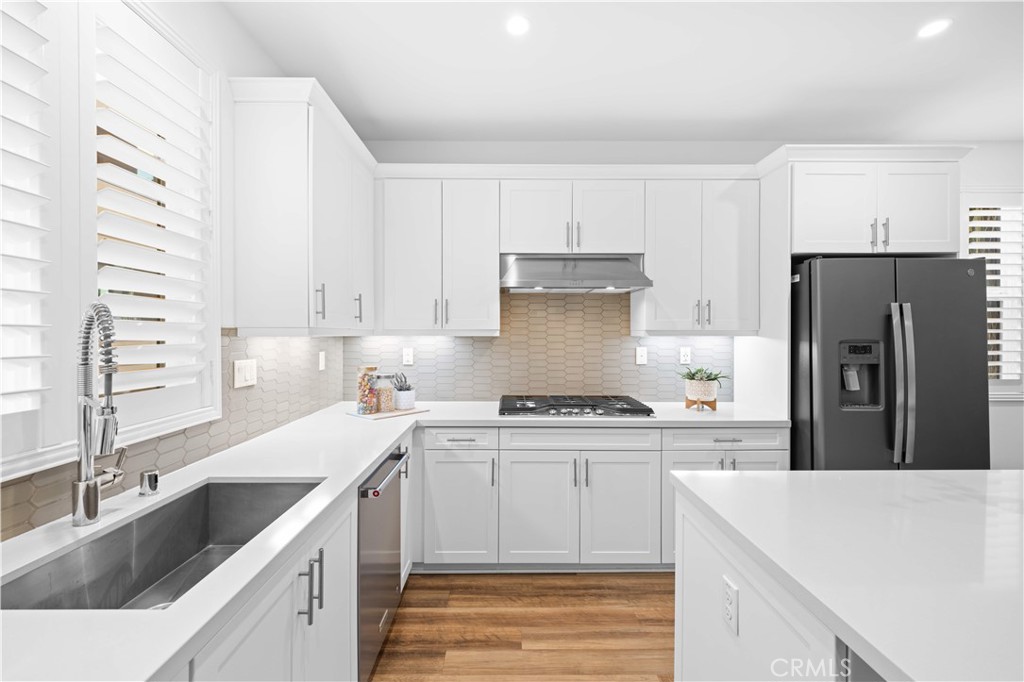 620 Cardiff Reef Costa Mesa, CA 92627 - Photo 15 of 45