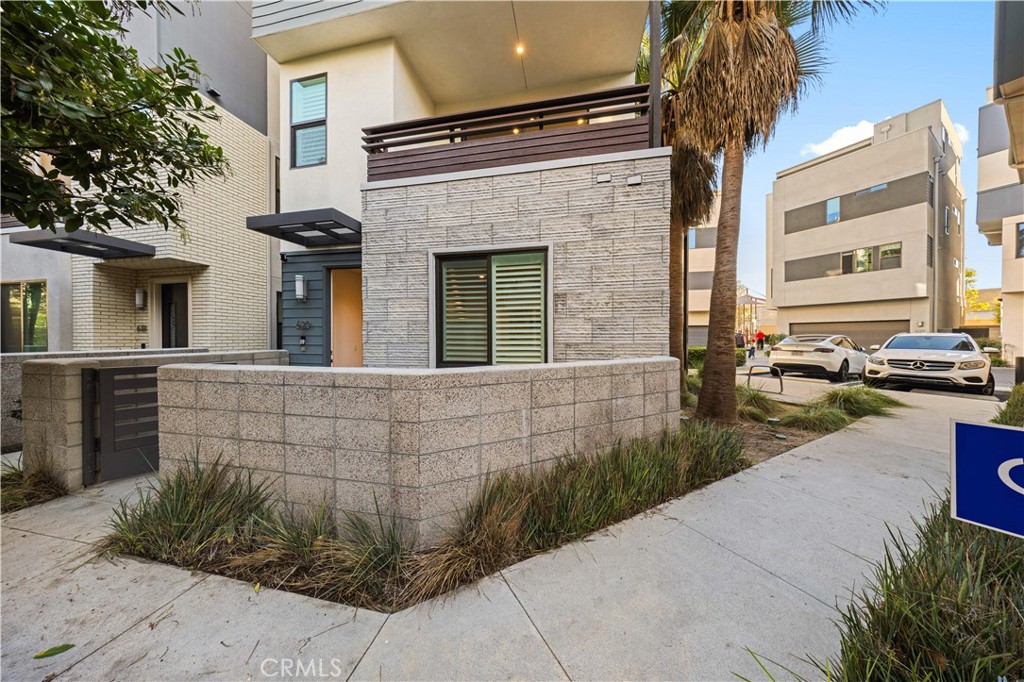 620 Cardiff Reef Costa Mesa, CA 92627 - Photo 3 of 45