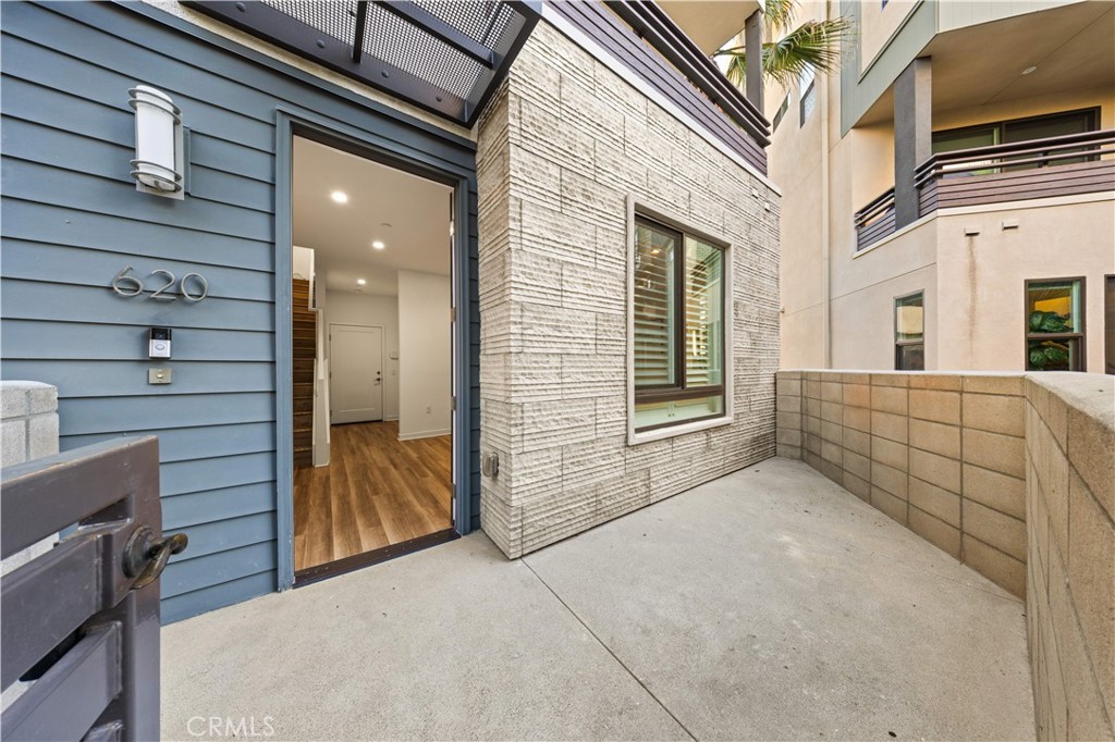 620 Cardiff Reef Costa Mesa, CA 92627 - Photo 4 of 45