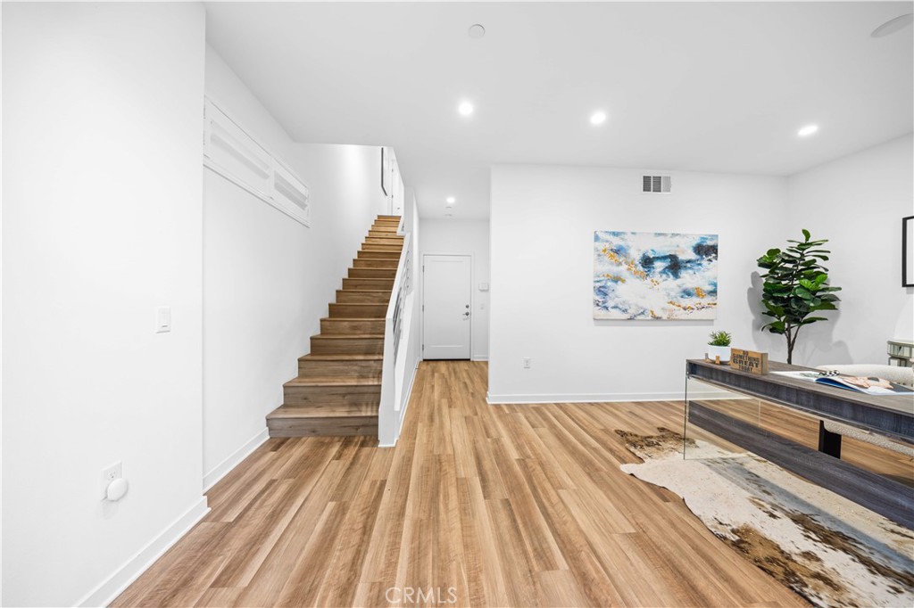 620 Cardiff Reef Costa Mesa, CA 92627 - Photo 6 of 45