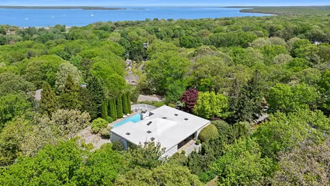 $5,995,000 | 31 Carver Street, Sag Harbor Village, NY 11963