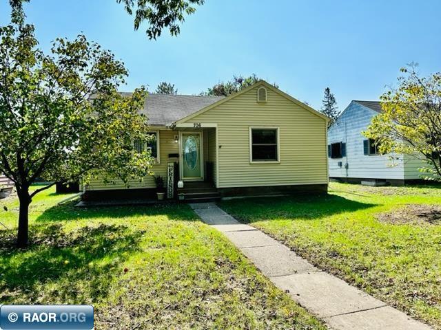 706 South 11th Street Virginia, MN 55792 - Photo 1 of 18
