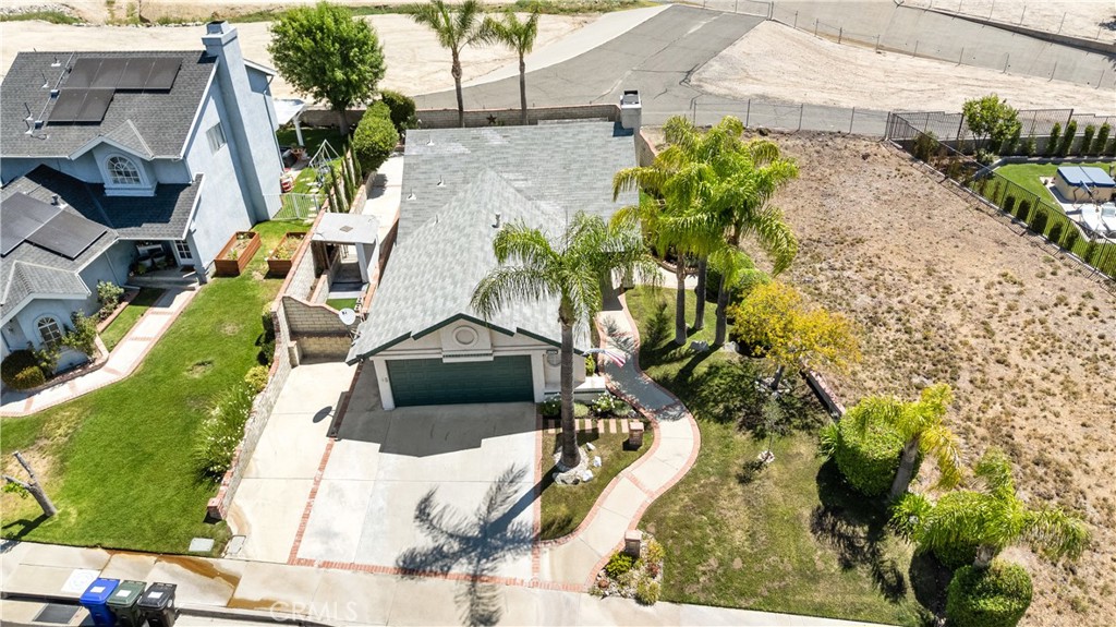 28924 Raintree Lane Saugus, CA 91390 - Photo 43 of 47