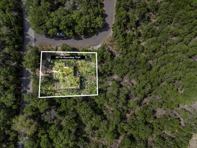 20710 Roundup Trail, Lago Vista, TX 78645