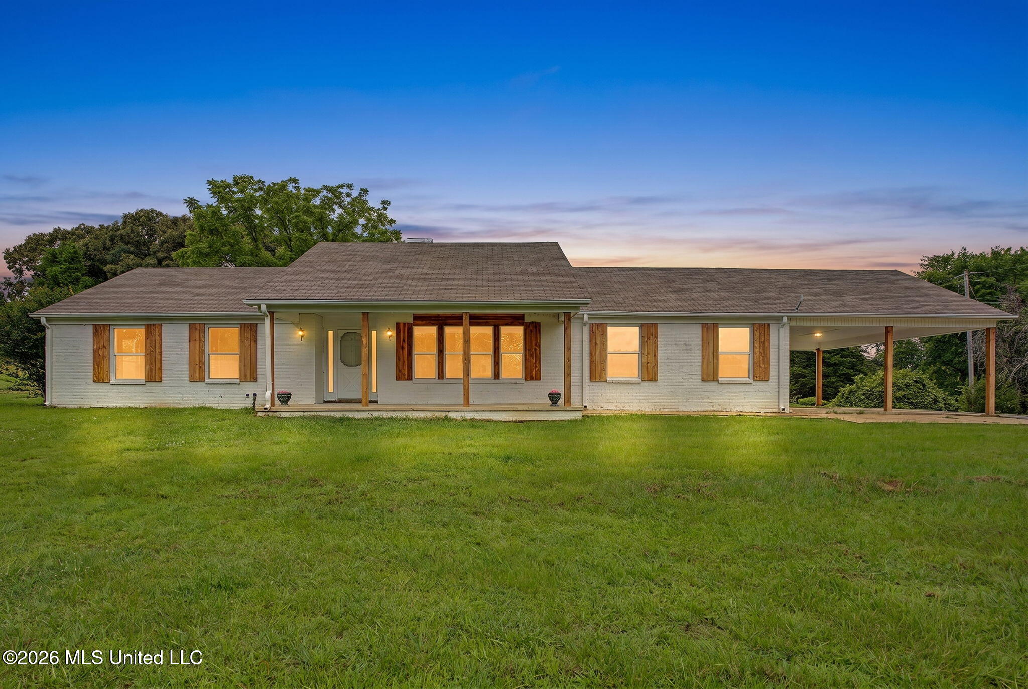 1-web-or-mls-1945 Pryor Rd-0-Twilight