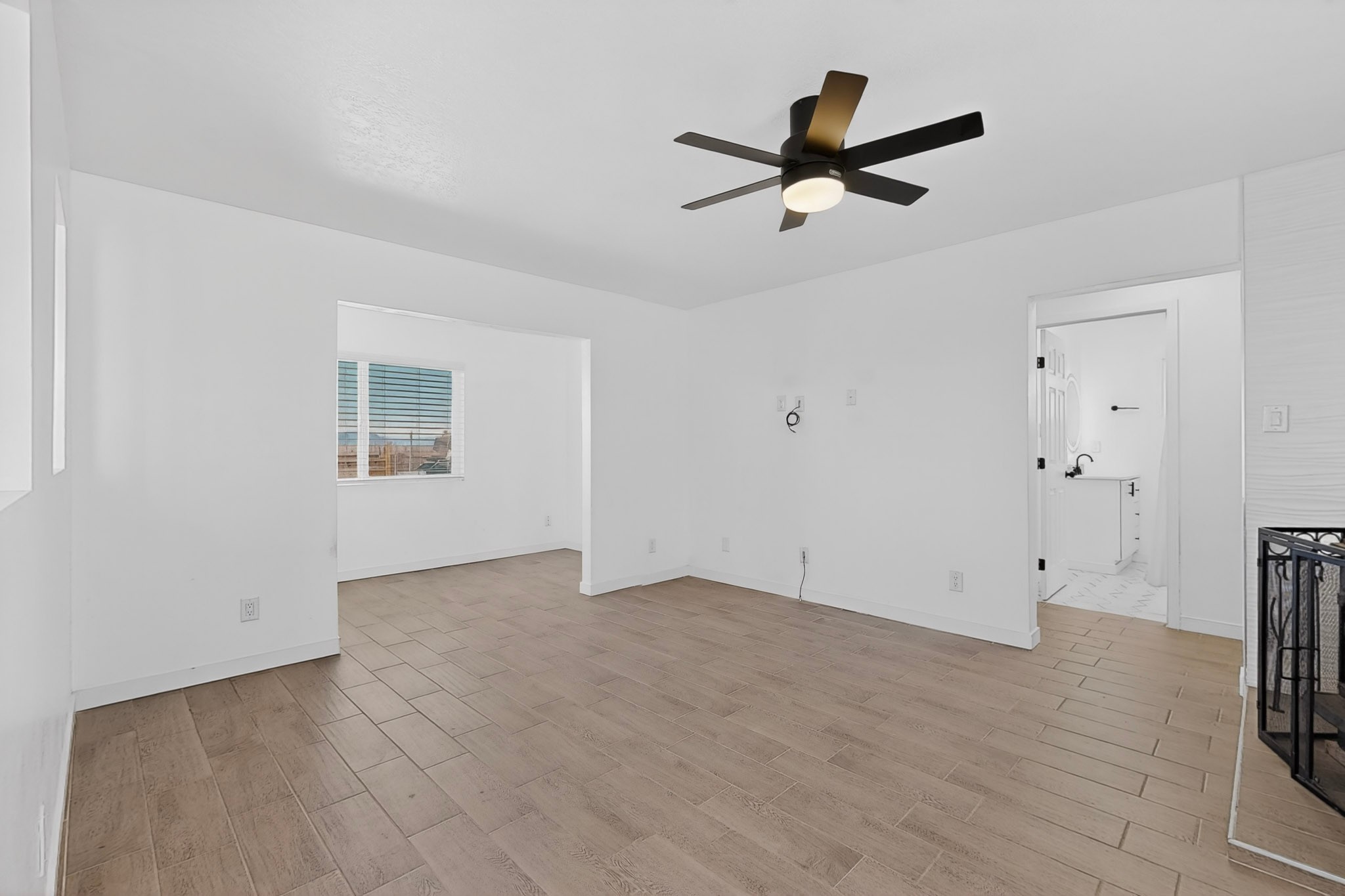 32 Lucero Road, Unit AB Santa Fe, NM 87508 - Photo 4 of 40 Main home livingroom