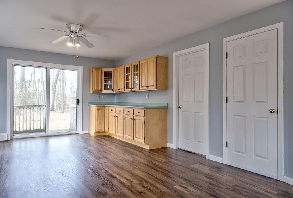 72 Mammoth Road Hooksett, NH 03106 - Photo 8 of 40
