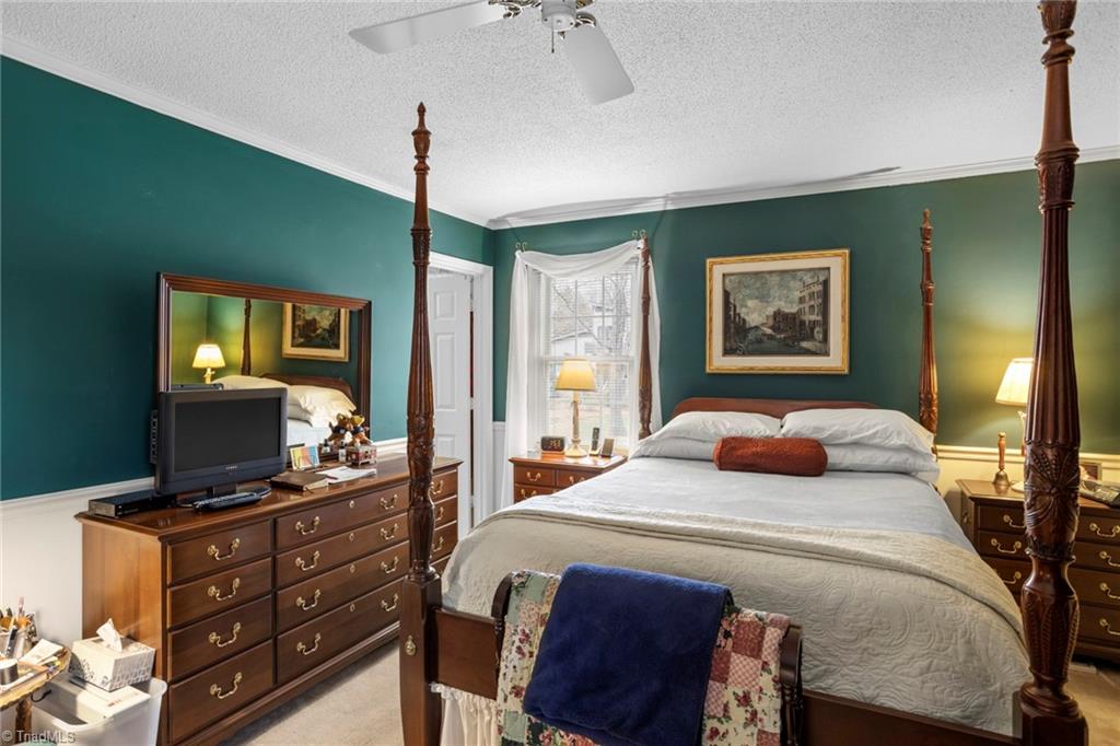 1393 Turkey Hill Road Winston-Salem, NC 27106 - Photo 14 of 36 Primary Bedroom