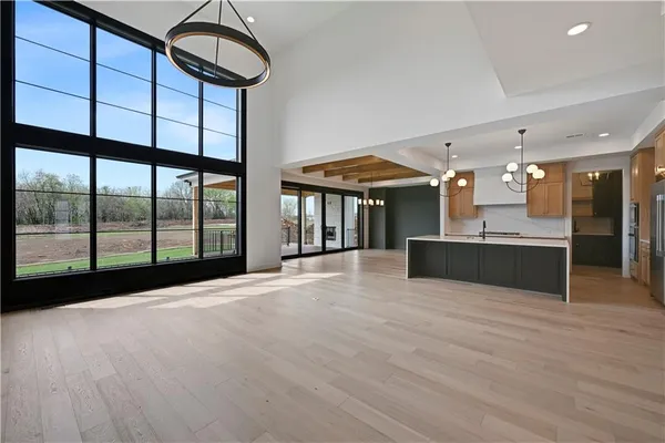 $1,199,900 | 11707 West 181st Terrace, Overland Park, KS 66013