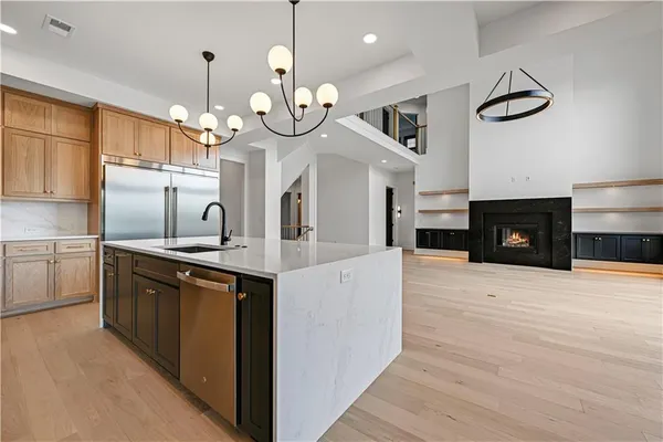 $1,199,900 | 11707 West 181st Terrace, Overland Park, KS 66013
