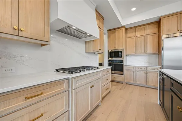 $1,199,900 | 11707 West 181st Terrace, Overland Park, KS 66013