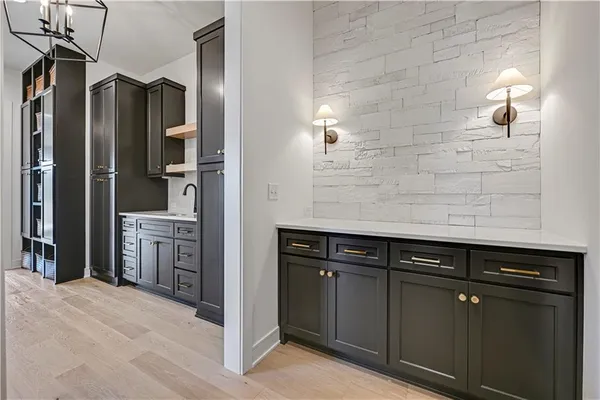 $1,199,900 | 11707 West 181st Terrace, Overland Park, KS 66013