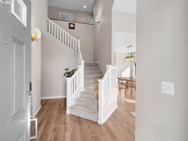 $894,900 | 260 Northeast 71st Place, Newport, OR 97365