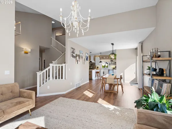 $894,900 | 260 Northeast 71st Place, Newport, OR 97365