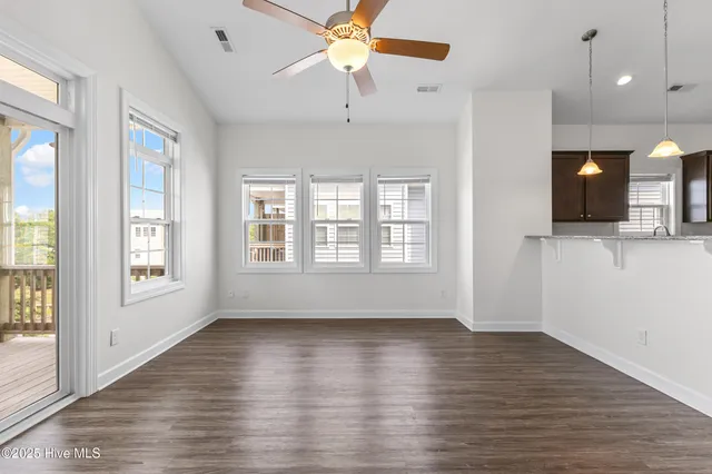 $489,900 | 208 A Bridgeview Court, Surf City, NC 28445