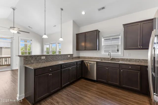 $489,900 | 208 A Bridgeview Court, Surf City, NC 28445