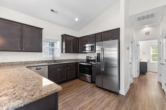 $489,900 | 208 A Bridgeview Court, Surf City, NC 28445