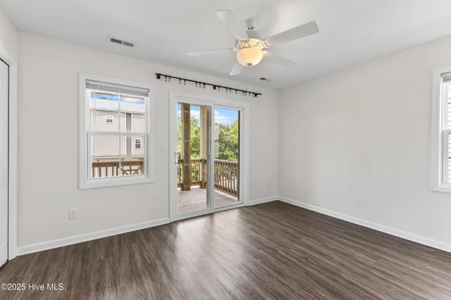 $489,900 | 208 A Bridgeview Court, Surf City, NC 28445