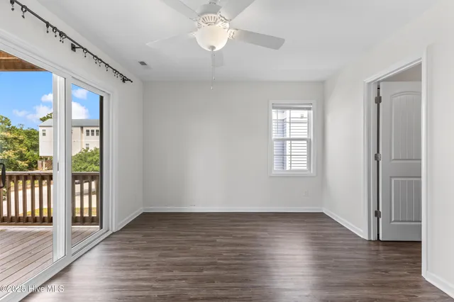 $489,900 | 208 A Bridgeview Court, Surf City, NC 28445