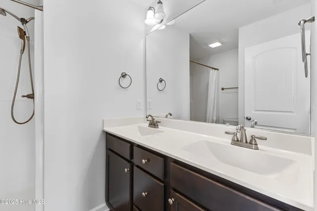 $489,900 | 208 A Bridgeview Court, Surf City, NC 28445