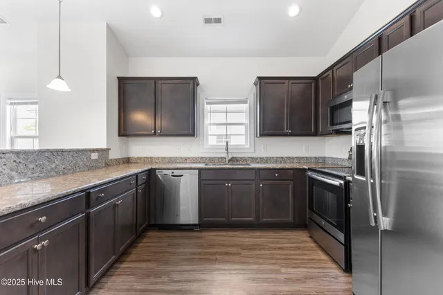 $489,900 | 208 A Bridgeview Court, Surf City, NC 28445