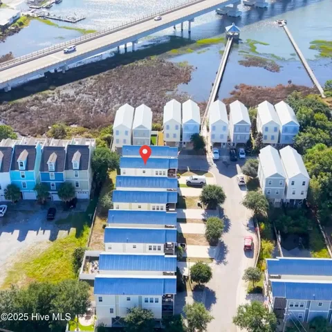 $489,900 | 208 A Bridgeview Court, Surf City, NC 28445