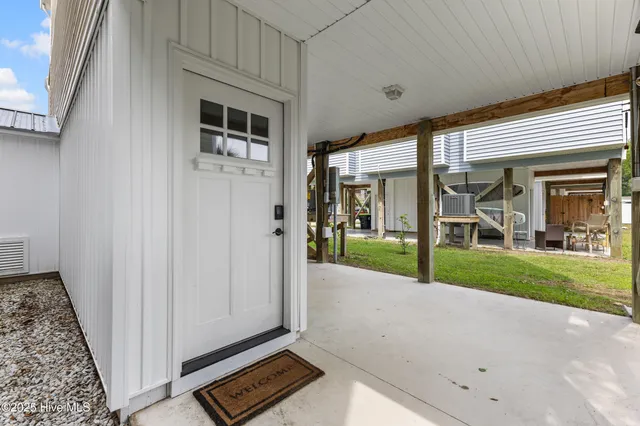 $489,900 | 208 A Bridgeview Court, Surf City, NC 28445