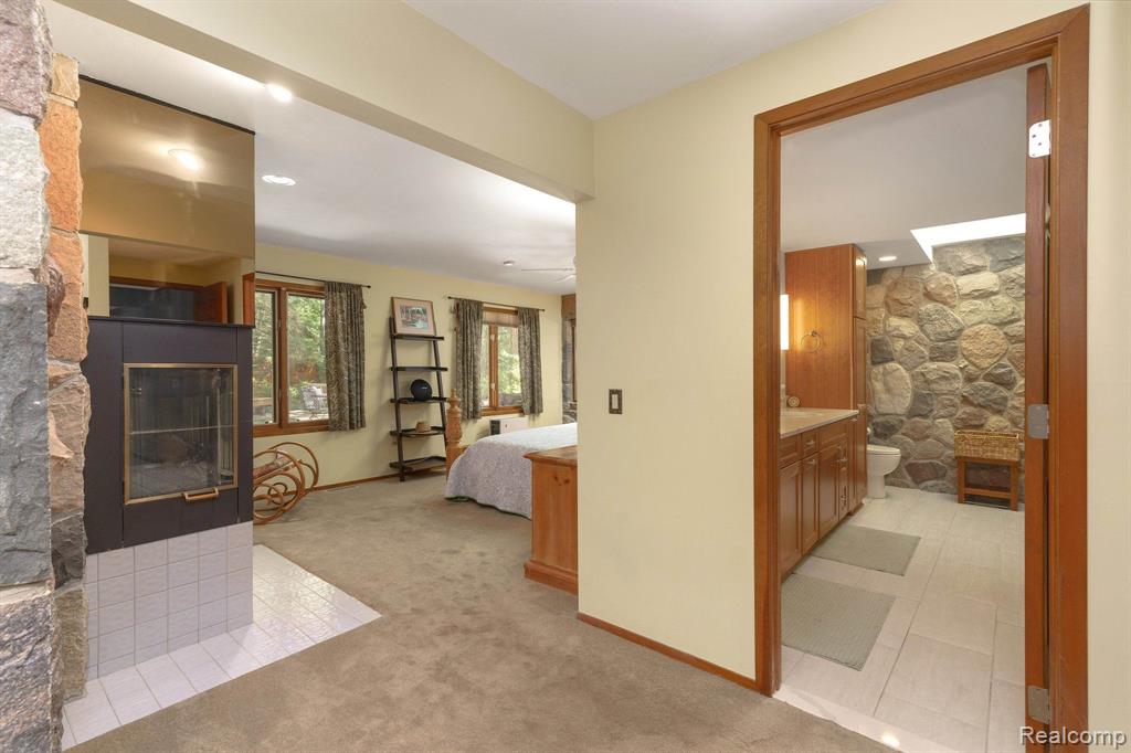 1375 Dutton Road Rochester Hills, MI 48306 - Photo 39 of 55