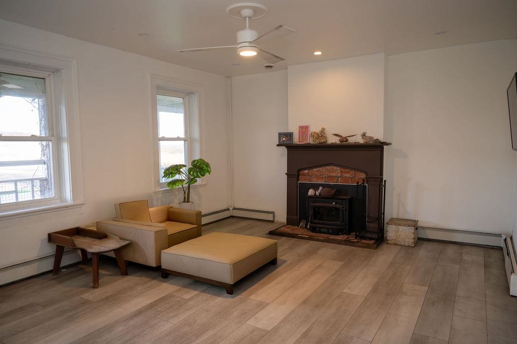 10198 South Crazy Hollow Road Hanover, IL 61041 - Photo 13 of 41