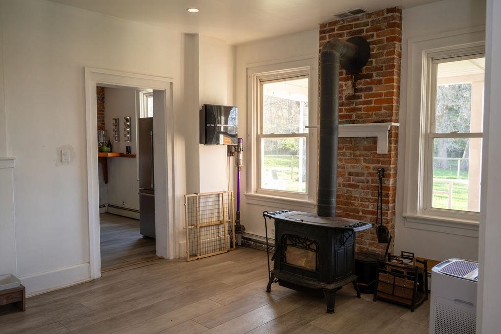 10198 South Crazy Hollow Road Hanover, IL 61041 - Photo 10 of 41