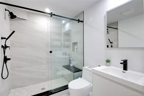 $1,199,000 | 17 John Bean Court, Unit 17, Port Washington, NY 11050