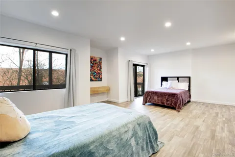 $1,199,000 | 17 John Bean Court, Unit 17, Port Washington, NY 11050