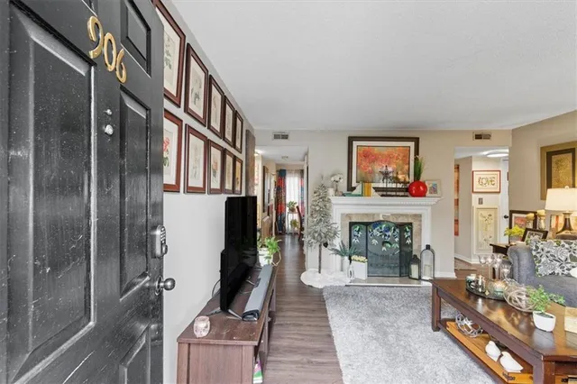 $190,000 | 1166 Booth Road Southwest, Marietta, GA 30008