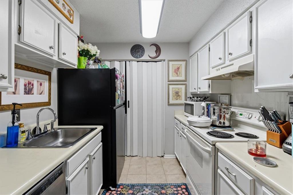 1166 Booth Road Southwest Marietta, GA 30008 - Photo 6 of 15