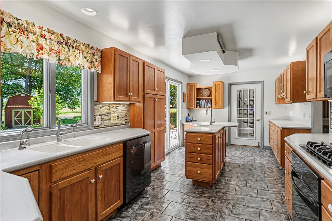 2215 Dutch Hollow Road Avon, NY 14414 - Photo 4 of 49