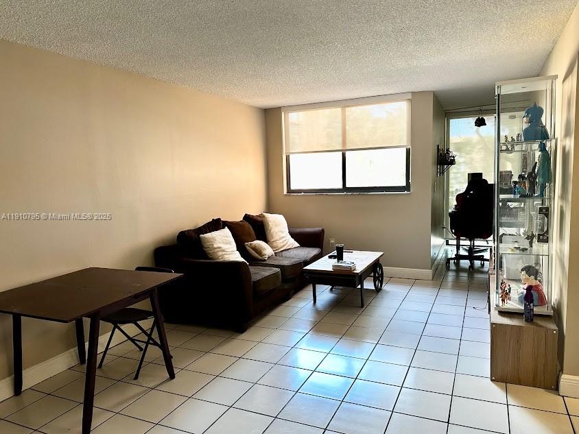 9410 West Flagler Street, Unit 208 Miami, FL 33174 - Photo 4 of 17