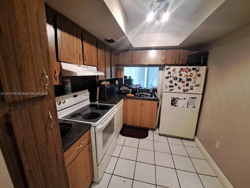 9410 West Flagler Street, Unit 208 Miami, FL 33174 - Photo 6 of 17