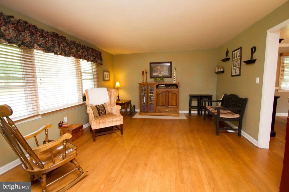 50 Wolf Road Akron, PA 17501 - Photo 8 of 33
