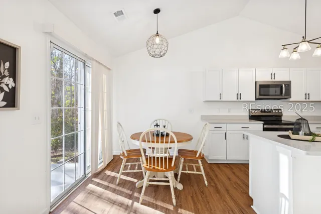 $364,900 | 125 Holly Ridge Drive, Bluffton, SC 29910