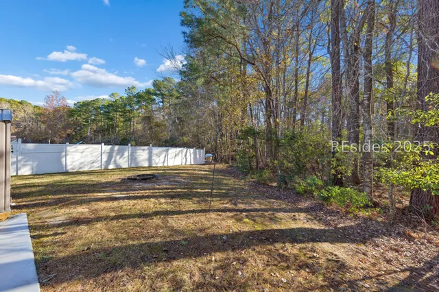 $364,900 | 125 Holly Ridge Drive, Bluffton, SC 29910