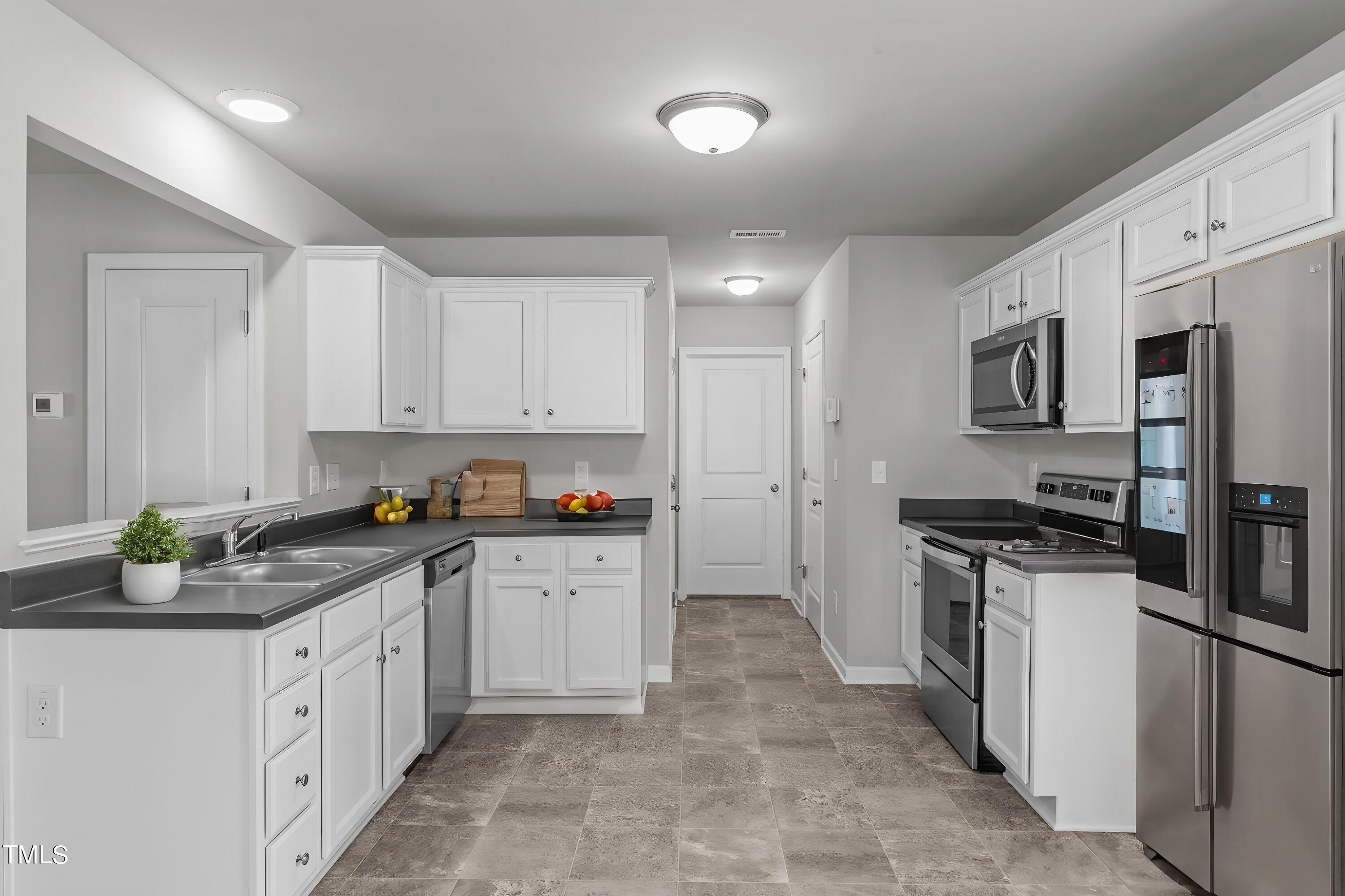 157 Willow Ridge Circle Willow Spring, NC 27592 - Photo 8 of 27 Virtual Staging AI - A-9-(4) - October 2