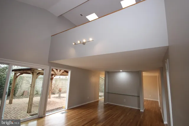 $799,000 | 19115 Roman Way, Montgomery Village, MD 20886